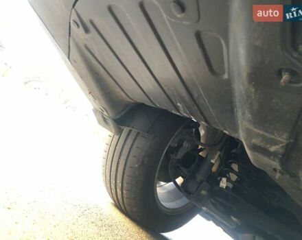 Серый Хендай Элантра, объемом двигателя 2 л и пробегом 183 тыс. км за 15000 $, фото 16 на Automoto.ua