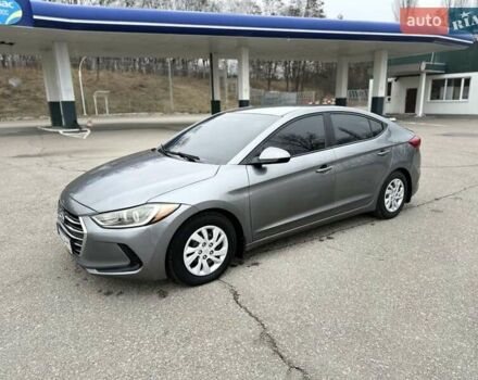 Серый Хендай Элантра, объемом двигателя 2 л и пробегом 175 тыс. км за 11200 $, фото 2 на Automoto.ua