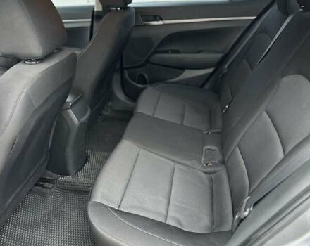 Серый Хендай Элантра, объемом двигателя 2 л и пробегом 175 тыс. км за 11200 $, фото 7 на Automoto.ua