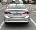 Серый Хендай Элантра, объемом двигателя 2 л и пробегом 130 тыс. км за 9600 $, фото 4 на Automoto.ua