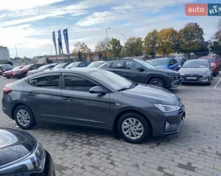 Серый Хендай Элантра, объемом двигателя 1.59 л и пробегом 108 тыс. км за 14500 $, фото 3 на Automoto.ua