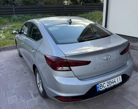 Серый Хендай Элантра, объемом двигателя 1.59 л и пробегом 40 тыс. км за 17500 $, фото 3 на Automoto.ua