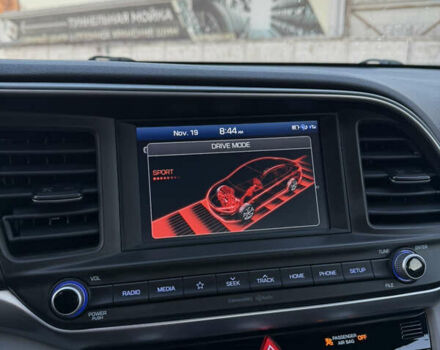 Серый Хендай Элантра, объемом двигателя 2 л и пробегом 92 тыс. км за 13800 $, фото 25 на Automoto.ua