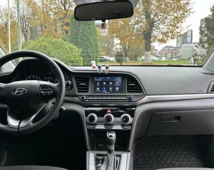 Серый Хендай Элантра, объемом двигателя 2 л и пробегом 62 тыс. км за 14700 $, фото 32 на Automoto.ua