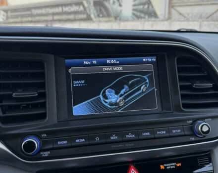 Серый Хендай Элантра, объемом двигателя 2 л и пробегом 92 тыс. км за 13800 $, фото 24 на Automoto.ua