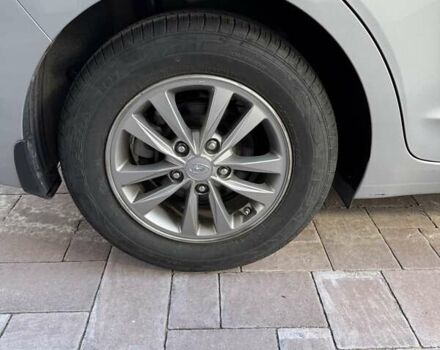 Серый Хендай Элантра, объемом двигателя 1.59 л и пробегом 40 тыс. км за 17500 $, фото 31 на Automoto.ua