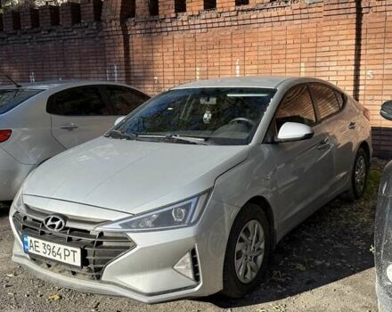 Серый Хендай Элантра, объемом двигателя 1.59 л и пробегом 186 тыс. км за 11000 $, фото 1 на Automoto.ua
