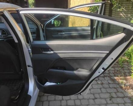 Сірий Хендай Елантра, об'ємом двигуна 2 л та пробігом 71 тис. км за 15500 $, фото 4 на Automoto.ua