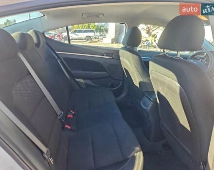 Сірий Хендай Елантра, об'ємом двигуна 2 л та пробігом 70 тис. км за 1500 $, фото 9 на Automoto.ua