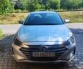 Сірий Хендай Елантра, об'ємом двигуна 2 л та пробігом 71 тис. км за 15500 $, фото 1 на Automoto.ua