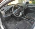 Сірий Хендай Елантра, об'ємом двигуна 2 л та пробігом 71 тис. км за 15500 $, фото 2 на Automoto.ua