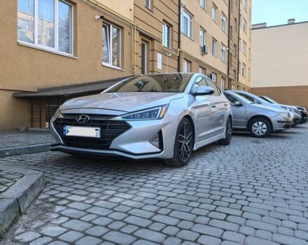 Серый Хендай Элантра, объемом двигателя 1.6 л и пробегом 220 тыс. км за 15000 $, фото 3 на Automoto.ua