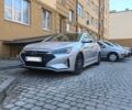 Серый Хендай Элантра, объемом двигателя 1.6 л и пробегом 220 тыс. км за 15000 $, фото 3 на Automoto.ua