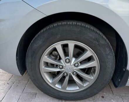 Серый Хендай Элантра, объемом двигателя 1.59 л и пробегом 40 тыс. км за 17500 $, фото 29 на Automoto.ua