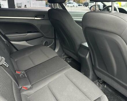 Серый Хендай Элантра, объемом двигателя 2 л и пробегом 62 тыс. км за 14700 $, фото 21 на Automoto.ua