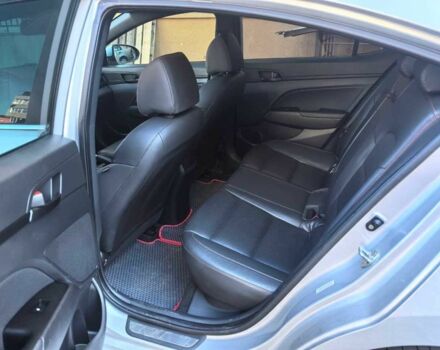 Серый Хендай Элантра, объемом двигателя 1.6 л и пробегом 220 тыс. км за 15000 $, фото 6 на Automoto.ua