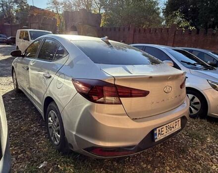 Серый Хендай Элантра, объемом двигателя 1.59 л и пробегом 186 тыс. км за 11000 $, фото 5 на Automoto.ua