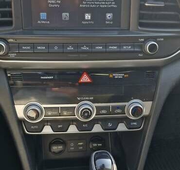 Серый Хендай Элантра, объемом двигателя 2 л и пробегом 90 тыс. км за 15000 $, фото 13 на Automoto.ua