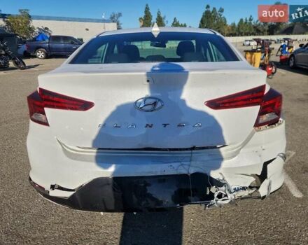 Сірий Хендай Елантра, об'ємом двигуна 2 л та пробігом 70 тис. км за 1500 $, фото 5 на Automoto.ua