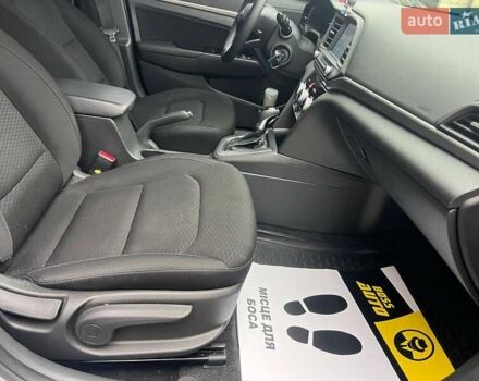 Серый Хендай Элантра, объемом двигателя 2 л и пробегом 62 тыс. км за 14800 $, фото 8 на Automoto.ua