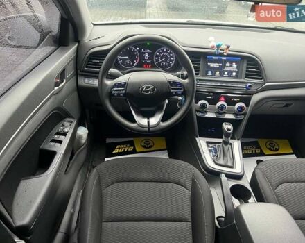 Серый Хендай Элантра, объемом двигателя 2 л и пробегом 62 тыс. км за 14800 $, фото 14 на Automoto.ua