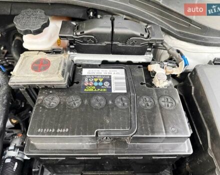 Серый Хендай Элантра, объемом двигателя 2 л и пробегом 132 тыс. км за 12700 $, фото 11 на Automoto.ua