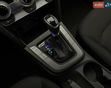 Серый Хендай Элантра, объемом двигателя 1.6 л и пробегом 94 тыс. км за 15754 $, фото 18 на Automoto.ua