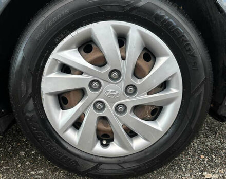 Сірий Хендай Елантра, об'ємом двигуна 2 л та пробігом 66 тис. км за 14900 $, фото 6 на Automoto.ua