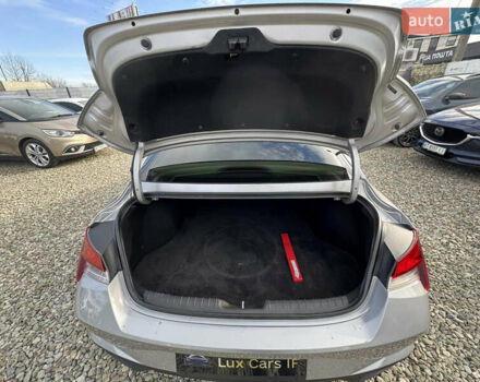 Хендай Элантра 2020 в Ивано-Франковске на Automoto.ua Серый Хендай Элантра, объемом двигателя 2 л и пробегом 113 тыс. км за 15000 $, фото 24 на Automoto.ua