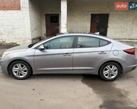 Сірий Хендай Елантра, об'ємом двигуна 2 л та пробігом 68 тис. км за 14900 $, фото 4 на Automoto.ua