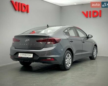 Серый Хендай Элантра, объемом двигателя 1.6 л и пробегом 94 тыс. км за 15754 $, фото 5 на Automoto.ua