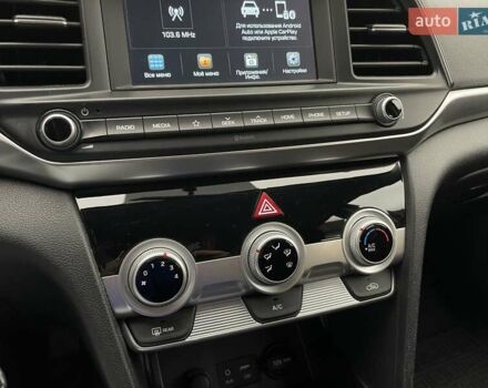 Серый Хендай Элантра, объемом двигателя 1.6 л и пробегом 94 тыс. км за 15754 $, фото 17 на Automoto.ua