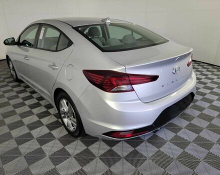 Серый Хендай Элантра, объемом двигателя 2 л и пробегом 53 тыс. км за 11800 $, фото 1 на Automoto.ua