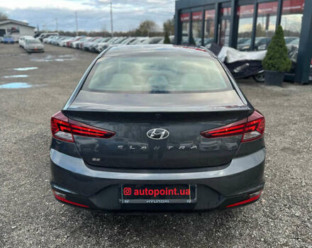 Сірий Хендай Елантра, об'ємом двигуна 2 л та пробігом 66 тис. км за 14900 $, фото 11 на Automoto.ua