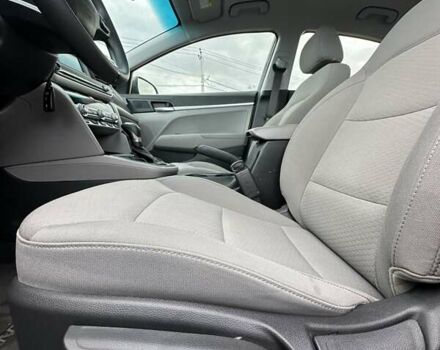 Серый Хендай Элантра, объемом двигателя 2 л и пробегом 66 тыс. км за 14900 $, фото 17 на Automoto.ua