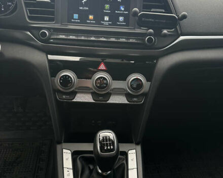 Хендай Элантра 2020 в Киеве на Automoto.ua Серый Хендай Элантра, объемом двигателя 1.59 л и пробегом 100 тыс. км за 13700 $, фото 21 на Automoto.ua