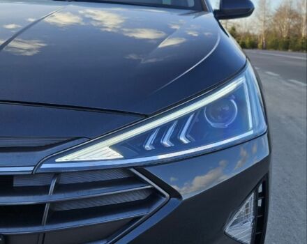 Серый Хендай Элантра, объемом двигателя 2 л и пробегом 85 тыс. км за 14450 $, фото 1 на Automoto.ua