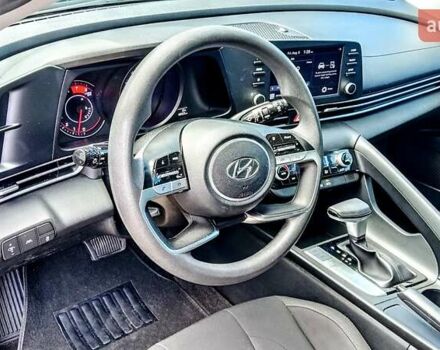 Серый Хендай Элантра, объемом двигателя 2 л и пробегом 68 тыс. км за 19970 $, фото 6 на Automoto.ua