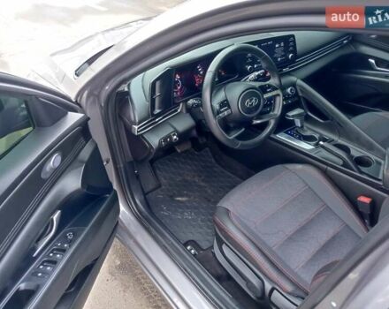 Сірий Хендай Елантра, об'ємом двигуна 1.59 л та пробігом 32 тис. км за 18417 $, фото 7 на Automoto.ua