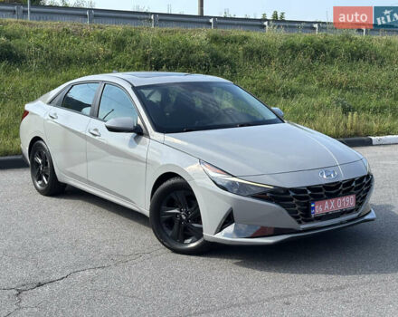 Серый Хендай Элантра, объемом двигателя 2 л и пробегом 52 тыс. км за 17900 $, фото 2 на Automoto.ua