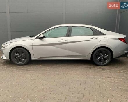 Серый Хендай Элантра, объемом двигателя 2 л и пробегом 69 тыс. км за 17900 $, фото 1 на Automoto.ua