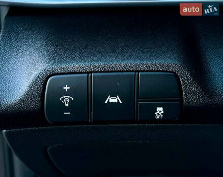 Серый Хендай Элантра, объемом двигателя 2 л и пробегом 118 тыс. км за 18800 $, фото 23 на Automoto.ua