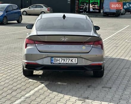 Сірий Хендай Елантра, об'ємом двигуна 1.59 л та пробігом 57 тис. км за 19500 $, фото 3 на Automoto.ua