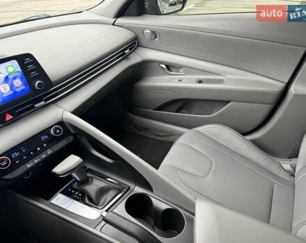 Сірий Хендай Елантра, об'ємом двигуна 2 л та пробігом 120 тис. км за 14900 $, фото 7 на Automoto.ua