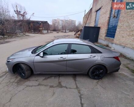 Сірий Хендай Елантра, об'ємом двигуна 1.58 л та пробігом 25 тис. км за 21900 $, фото 6 на Automoto.ua