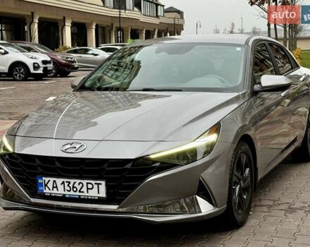 Серый Хендай Элантра, объемом двигателя 2 л и пробегом 30 тыс. км за 18999 $, фото 2 на Automoto.ua
