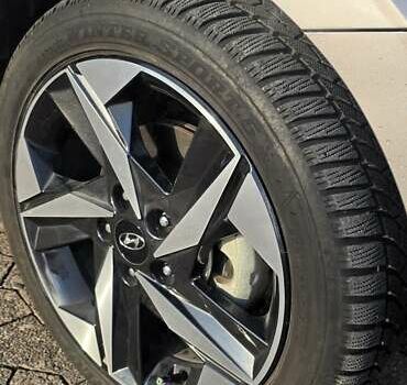 Сірий Хендай Елантра, об'ємом двигуна 1.6 л та пробігом 36 тис. км за 21000 $, фото 10 на Automoto.ua