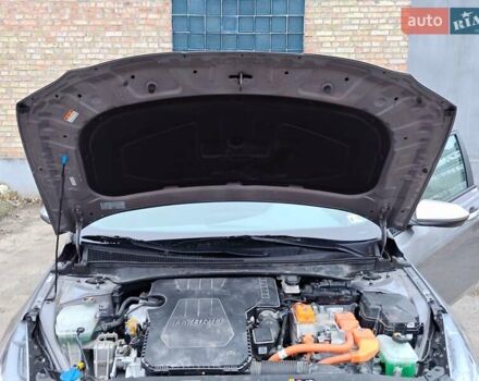 Сірий Хендай Елантра, об'ємом двигуна 1.58 л та пробігом 25 тис. км за 21900 $, фото 17 на Automoto.ua