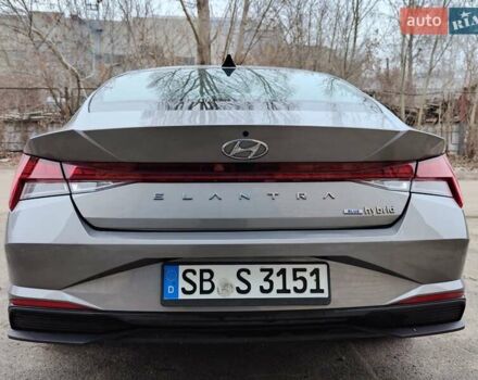 Сірий Хендай Елантра, об'ємом двигуна 1.58 л та пробігом 25 тис. км за 21900 $, фото 9 на Automoto.ua