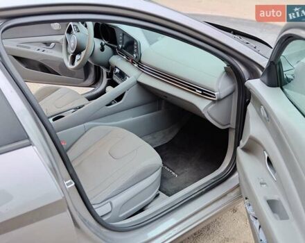 Сірий Хендай Елантра, об'ємом двигуна 1.58 л та пробігом 25 тис. км за 21900 $, фото 15 на Automoto.ua